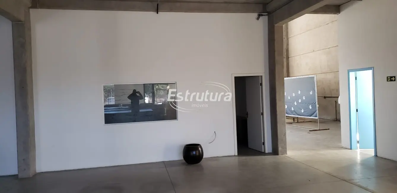 Armazém / Galpão com 6 quartos para alugar, 1000m2 em Urlândia, Santa Maria - RS - imagem 9 Foto 9 de Armazém / Galpão com 6 quartos para alugar, 1000m2 em Urlândia, Santa Maria - RS