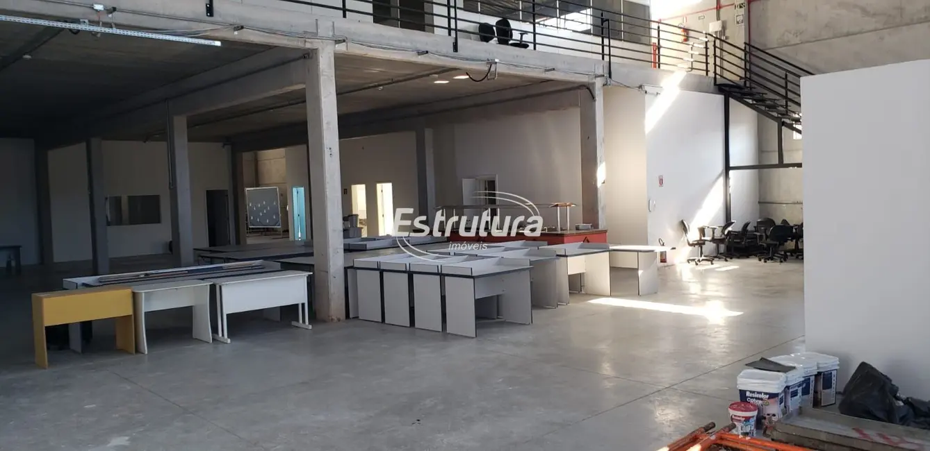 Foto 2 de Armazém / Galpão com 6 quartos para alugar, 1000m2 em Urlândia, Santa Maria - RS