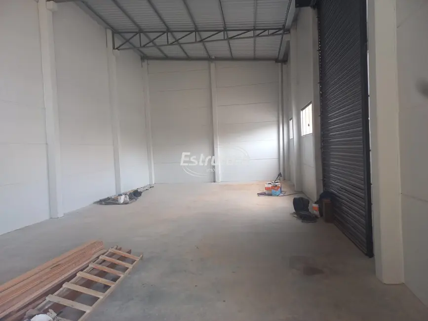 Foto 4 de Armazém / Galpão com 3 quartos para alugar, 200m2 em Dom Antônio Reis, Santa Maria - RS