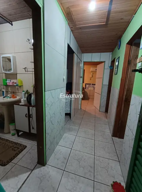 Foto 6 de Casa com 2 quartos à venda, 88m2 em Lorenzi, Santa Maria - RS