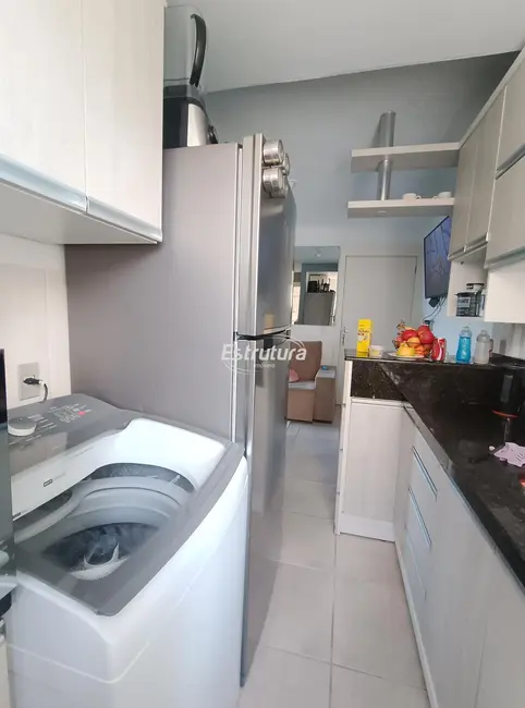 Foto 4 de Apartamento com 2 quartos à venda, 42m2 em Urlândia, Santa Maria - RS