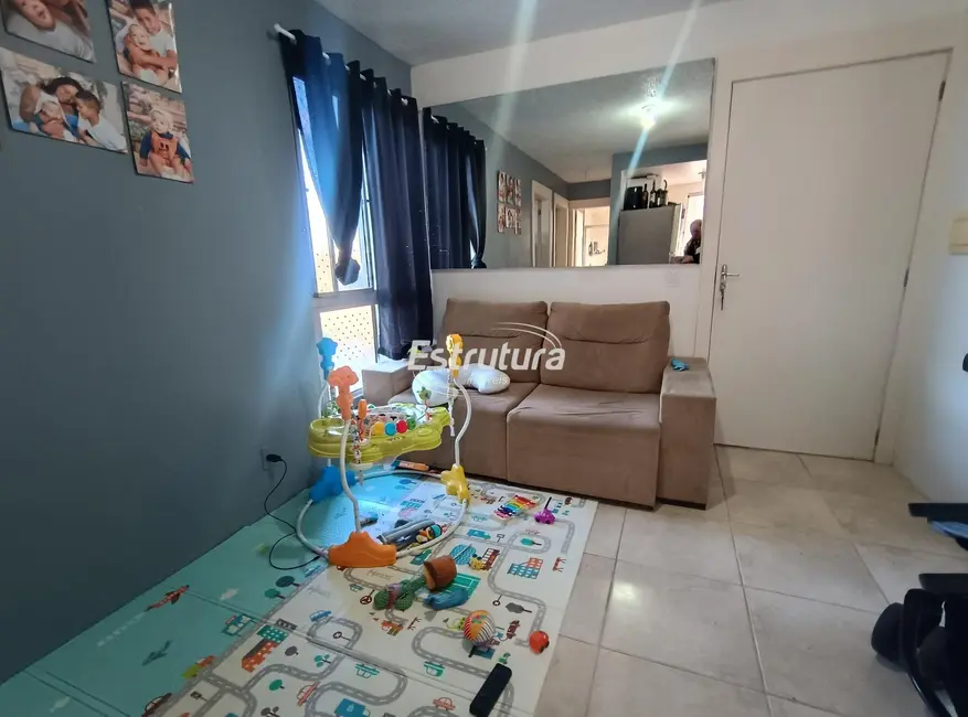 Foto 2 de Apartamento com 2 quartos à venda, 42m2 em Urlândia, Santa Maria - RS