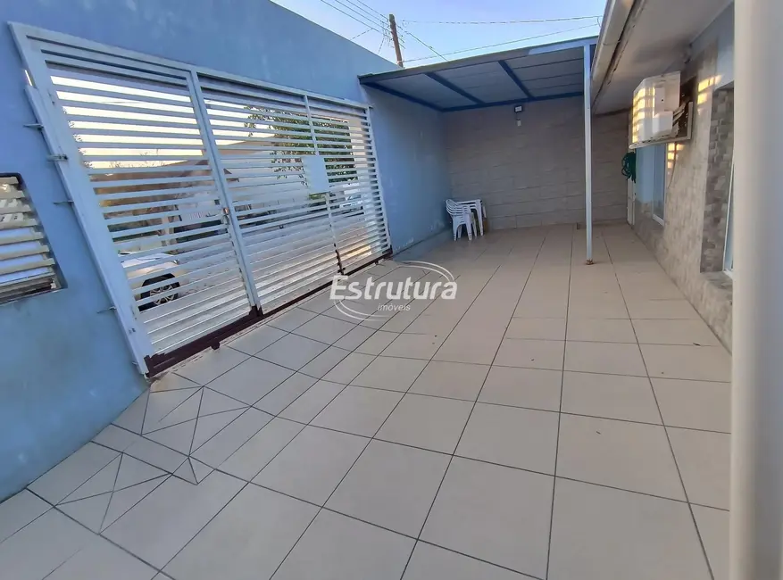 Casa com 3 quartos à venda, 86m2 em Patronato, Santa Maria - RS - imagem 4 Foto 4 de Casa com 3 quartos à venda, 86m2 em Patronato, Santa Maria - RS