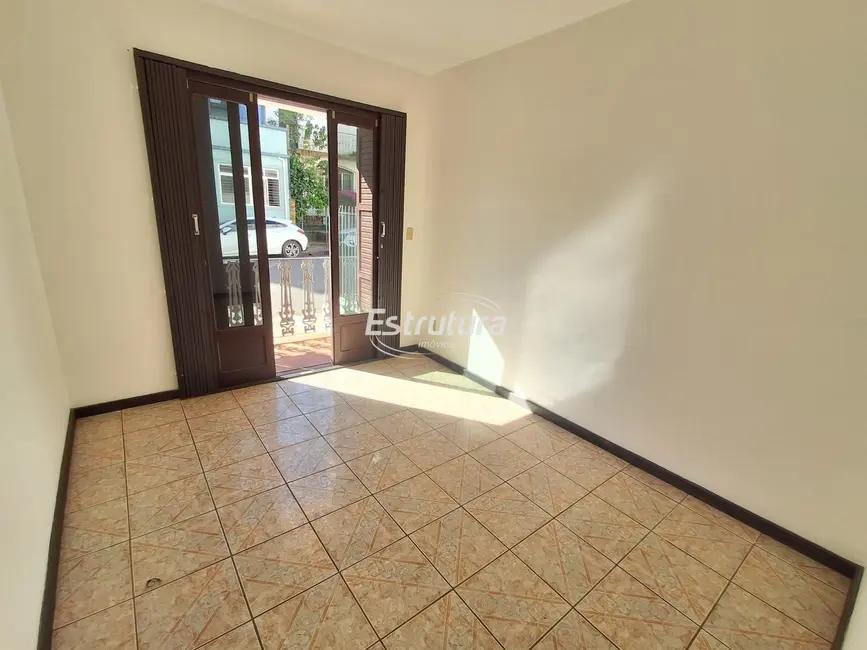 Apartamento com 2 quartos para alugar, 84m2 em Nossa Senhora de Fátima, Santa Maria - RS - imagem 5 Foto 5 de Apartamento com 2 quartos para alugar, 84m2 em Nossa Senhora de Fátima, Santa Maria - RS