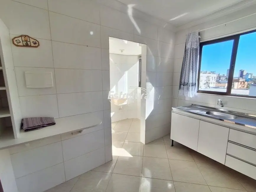 Foto 3 de Apartamento com 2 quartos para alugar, 80m2 em Nossa Senhora do Rosário, Santa Maria - RS