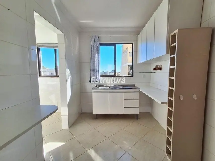 Foto 4 de Apartamento com 2 quartos para alugar, 80m2 em Nossa Senhora do Rosário, Santa Maria - RS