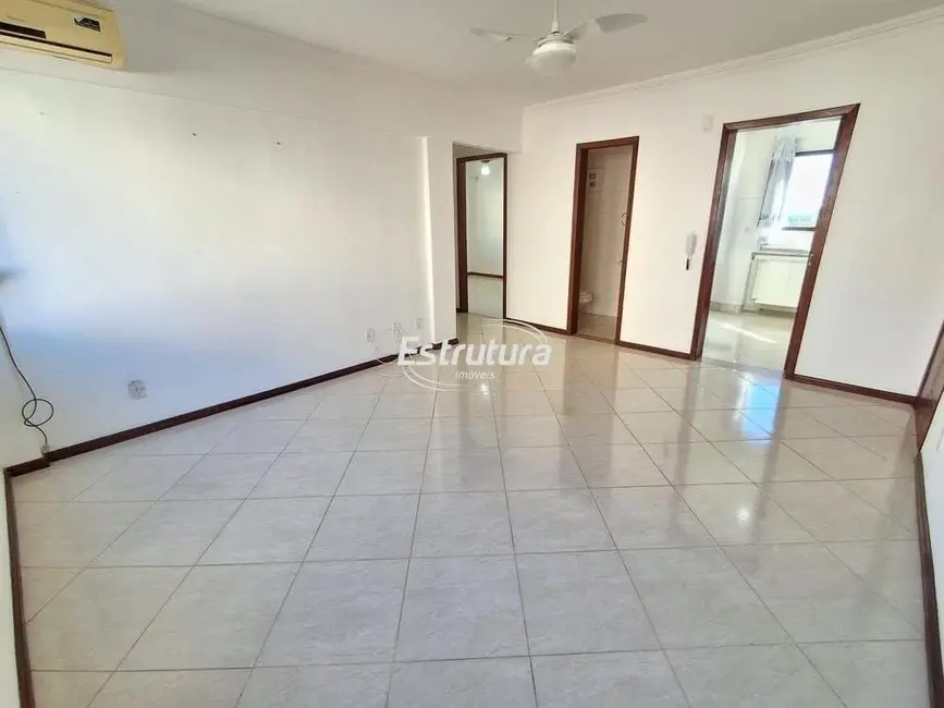 Foto 2 de Apartamento com 2 quartos para alugar, 80m2 em Nossa Senhora do Rosário, Santa Maria - RS