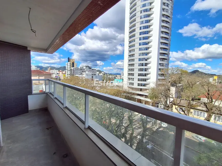 Foto 8 de Apartamento com 3 quartos à venda, 156m2 em Nossa Senhora Medianeira, Santa Maria - RS