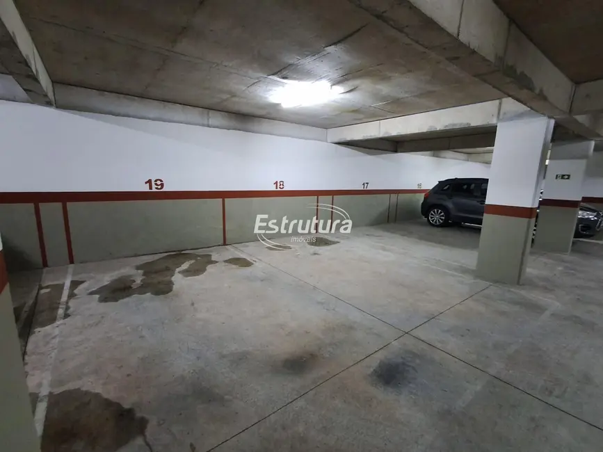 Foto 7 de Apartamento com 3 quartos à venda, 156m2 em Nossa Senhora Medianeira, Santa Maria - RS