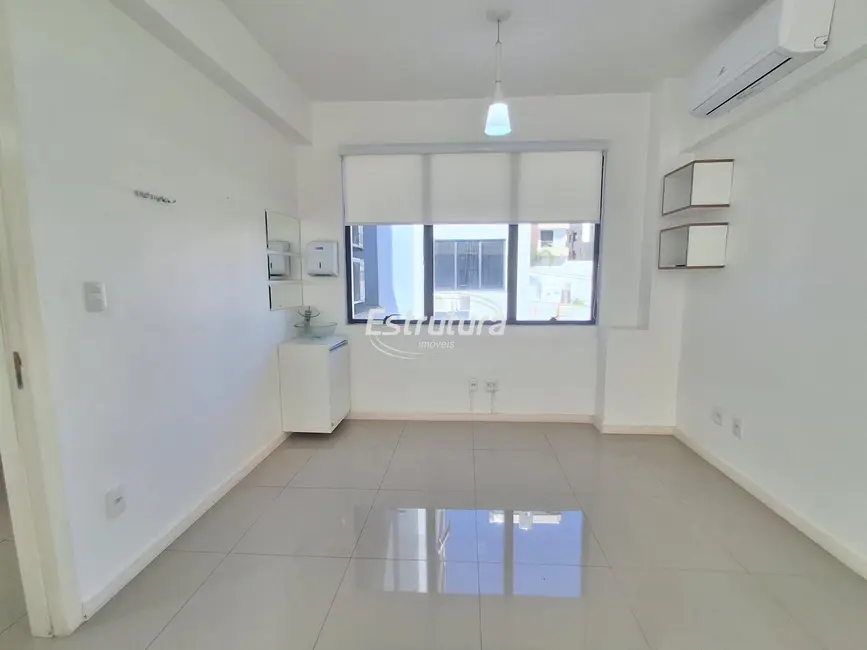 Foto 4 de Sala Comercial com 2 quartos para alugar, 71m2 em Nossa Senhora das Dores, Santa Maria - RS