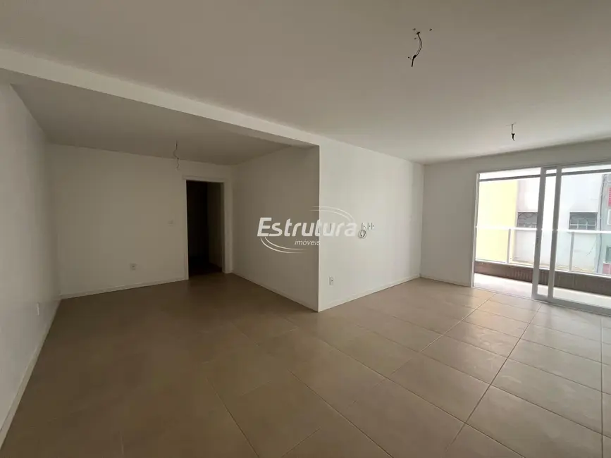 Foto 3 de Apartamento com 3 quartos à venda, 151m2 em Km 3, Santa Maria - RS