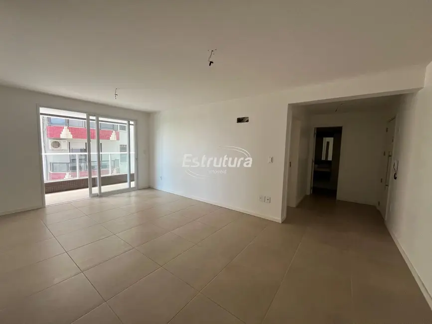 Foto 2 de Apartamento com 3 quartos à venda, 151m2 em Km 3, Santa Maria - RS