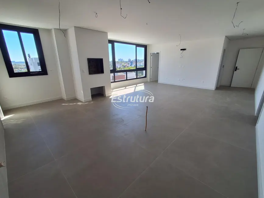 Foto 5 de Apartamento com 3 quartos à venda, 135m2 em Nossa Senhora de Lourdes, Santa Maria - RS
