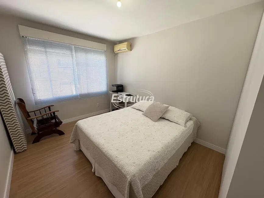 Foto 2 de Apartamento com 2 quartos à venda, 99m2 em Centro, Santa Maria - RS