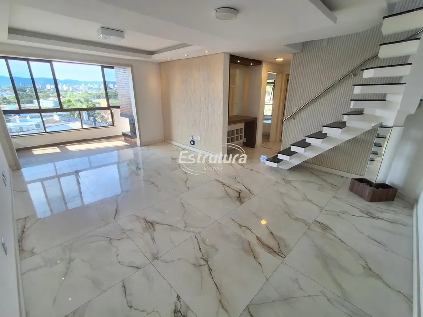 Foto 2 de Apartamento com 3 quartos para alugar, 190m2 em Dom Antônio Reis, Santa Maria - RS