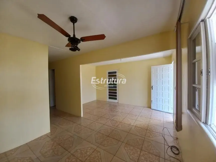 Foto 4 de Casa com 2 quartos à venda, 110m2 em Tancredo Neves, Santa Maria - RS