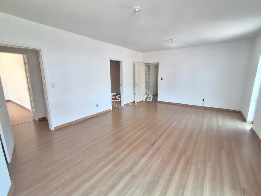 Foto 3 de Apartamento com 3 quartos para alugar, 120m2 em Menino Jesus, Santa Maria - RS