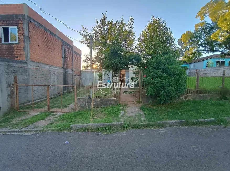 Foto 2 de Casa com 2 quartos à venda, 76m2 em Urlândia, Santa Maria - RS