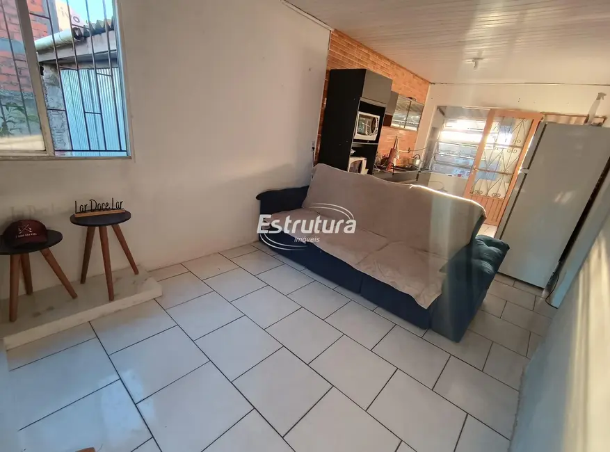 Foto 4 de Casa com 2 quartos à venda, 76m2 em Urlândia, Santa Maria - RS