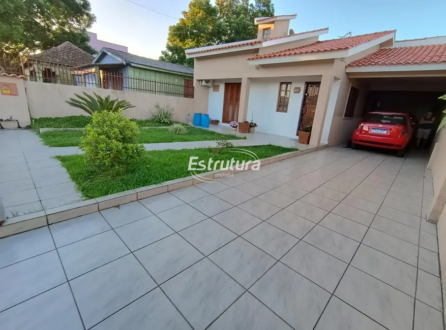 Casa com 3 quartos à venda, 220m2 em Juscelino Kubitschek, Santa Maria - RS - imagem 3 Foto 3 de Casa com 3 quartos à venda, 220m2 em Juscelino Kubitschek, Santa Maria - RS