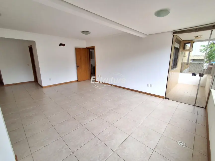 Foto 3 de Apartamento com 3 quartos para alugar, 130m2 em Centro, Santa Maria - RS