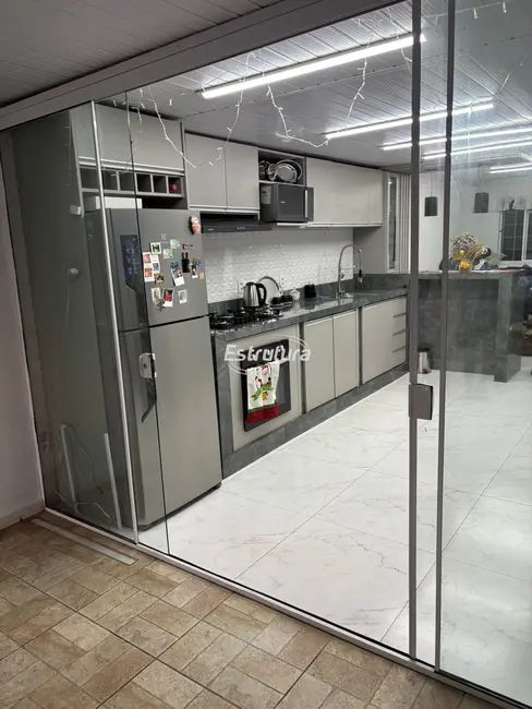 Casa com 2 quartos à venda, 133m2 em Nossa Senhora do Perpétuo Socorro, Santa Maria - RS - imagem 1 Foto 1 de Casa com 2 quartos à venda, 133m2 em Nossa Senhora do Perpétuo Socorro, Santa Maria - RS