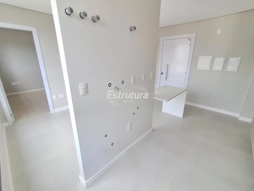 Foto 3 de Apartamento com 1 quarto para alugar, 38m2 em Centro, Santa Maria - RS