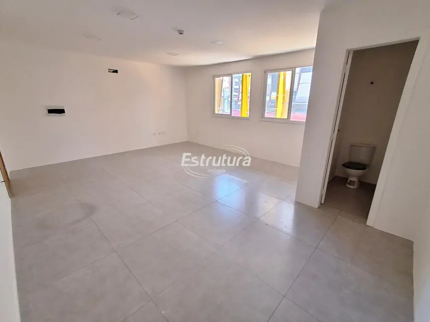 Sala Comercial com 1 quarto para alugar, 33m2 em Centro, Santa Maria - RS - imagem 3 Foto 3 de Sala Comercial com 1 quarto para alugar, 33m2 em Centro, Santa Maria - RS