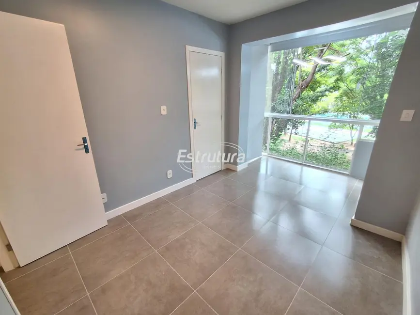 Foto 5 de Apartamento com 2 quartos para alugar, 100m2 em Centro, Santa Maria - RS