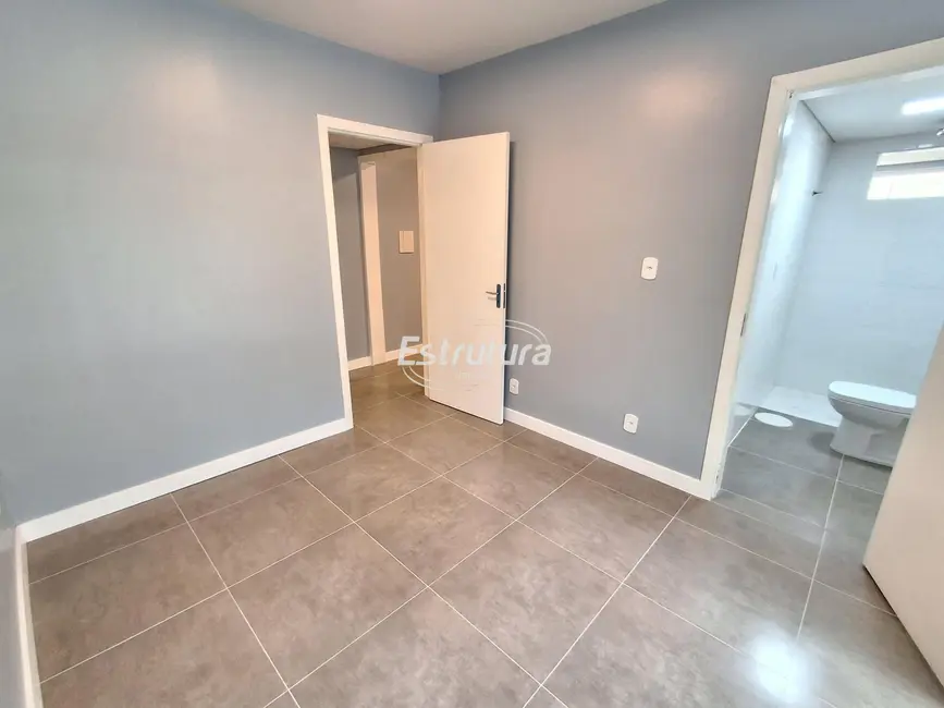 Foto 8 de Apartamento com 2 quartos para alugar, 100m2 em Centro, Santa Maria - RS