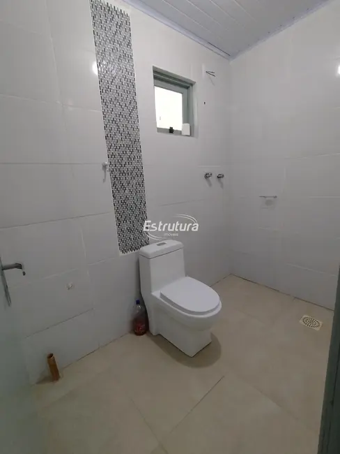 Foto 8 de Casa com 2 quartos à venda, 108m2 em Juscelino Kubitschek, Santa Maria - RS