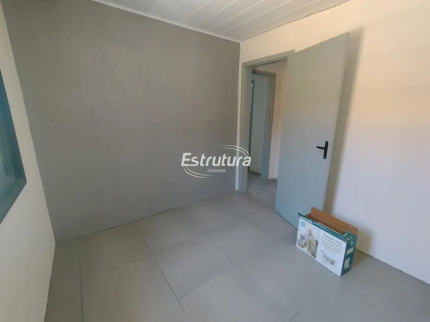 Foto 4 de Casa com 2 quartos à venda, 108m2 em Juscelino Kubitschek, Santa Maria - RS