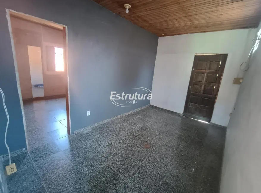 Foto 4 de Casa com 4 quartos à venda, 187m2 em Nova Santa Marta, Santa Maria - RS