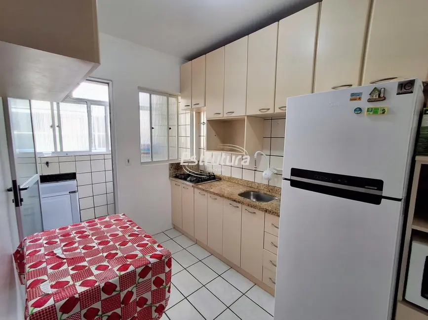 Foto 5 de Apartamento com 2 quartos para alugar, 75m2 em Centro, Santa Maria - RS