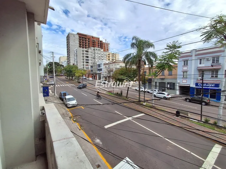 Foto 4 de Apartamento com 3 quartos para alugar, 85m2 em Centro, Santa Maria - RS
