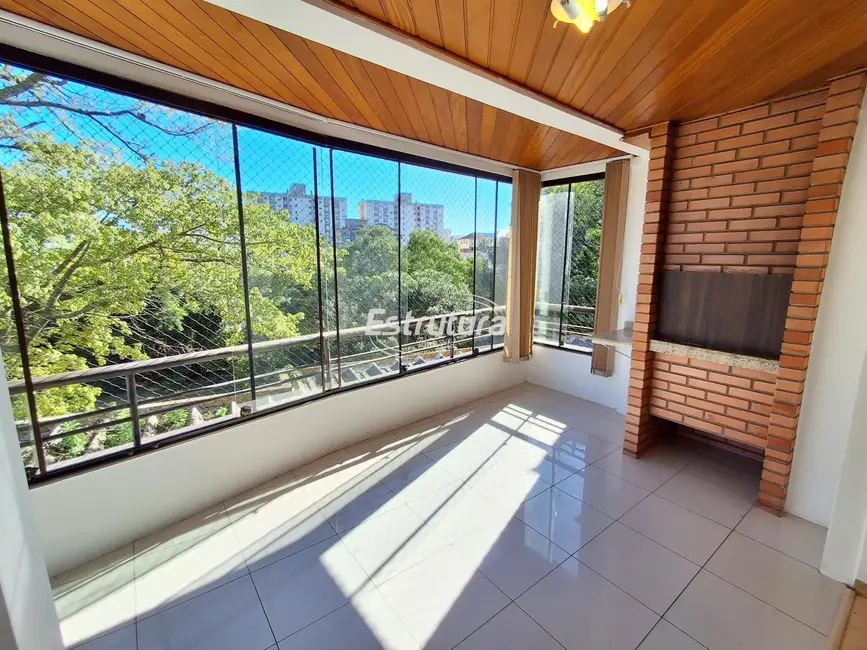 Foto 4 de Apartamento com 3 quartos para alugar, 120m2 em Bonfim, Santa Maria - RS