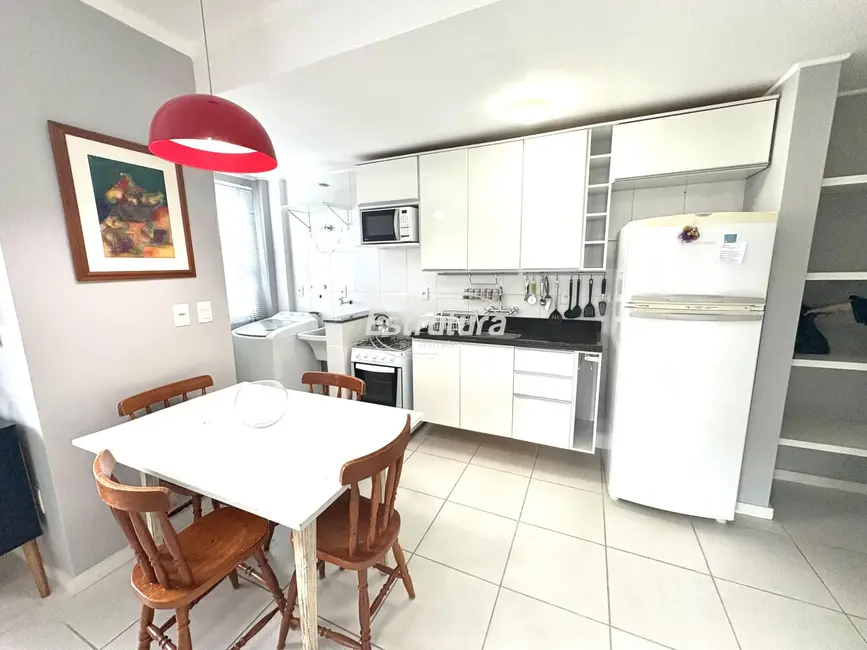 Foto 2 de Apartamento com 1 quarto para alugar, 42m2 em Centro, Santa Maria - RS