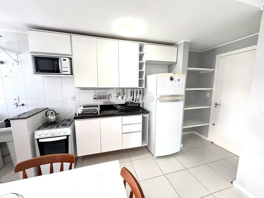 Foto 5 de Apartamento com 1 quarto para alugar, 42m2 em Centro, Santa Maria - RS