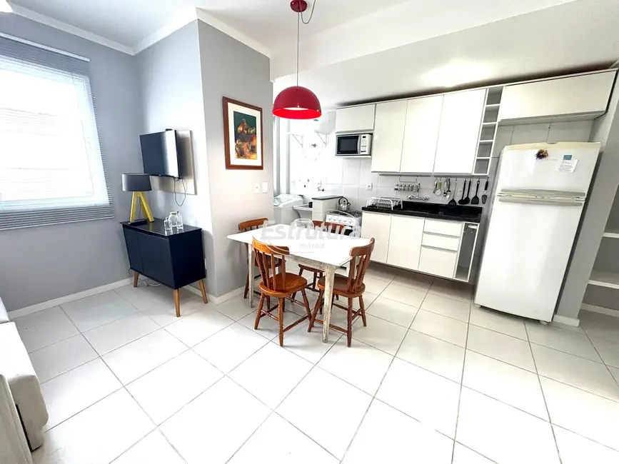 Foto 1 de Apartamento com 1 quarto para alugar, 42m2 em Centro, Santa Maria - RS