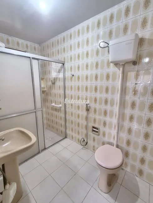 Foto 3 de Casa com 2 quartos para alugar, 140m2 em Nossa Senhora das Dores, Santa Maria - RS