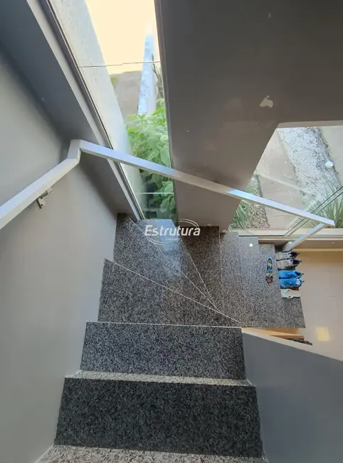 Sobrado com 2 quartos à venda, 72m2 em Nossa Senhora de Lourdes, Santa Maria - RS - imagem 8 Foto 8 de Sobrado com 2 quartos à venda, 72m2 em Nossa Senhora de Lourdes, Santa Maria - RS