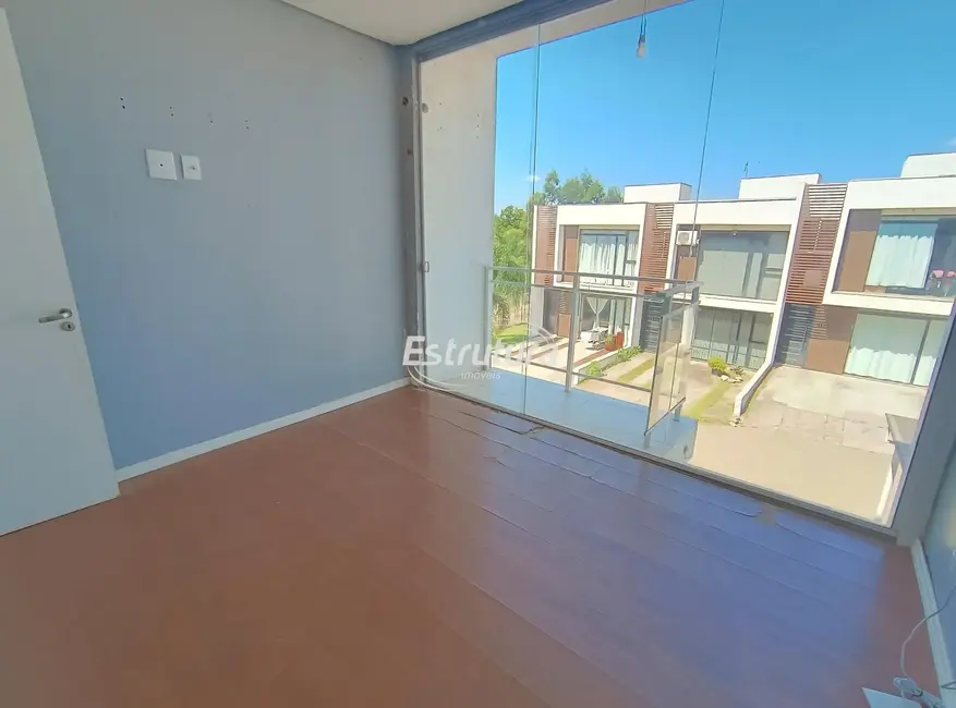 Sobrado com 2 quartos à venda, 72m2 em Nossa Senhora de Lourdes, Santa Maria - RS - imagem 9 Foto 9 de Sobrado com 2 quartos à venda, 72m2 em Nossa Senhora de Lourdes, Santa Maria - RS