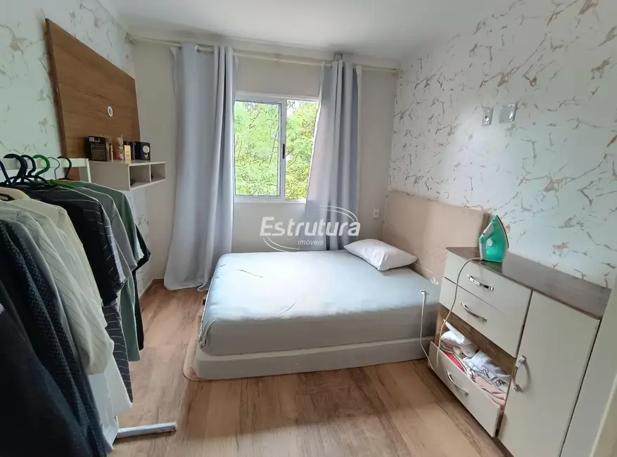 Sobrado com 2 quartos à venda, 80m2 em Nossa Senhora de Lourdes, Santa Maria - RS - imagem 9 Foto 9 de Sobrado com 2 quartos à venda, 80m2 em Nossa Senhora de Lourdes, Santa Maria - RS