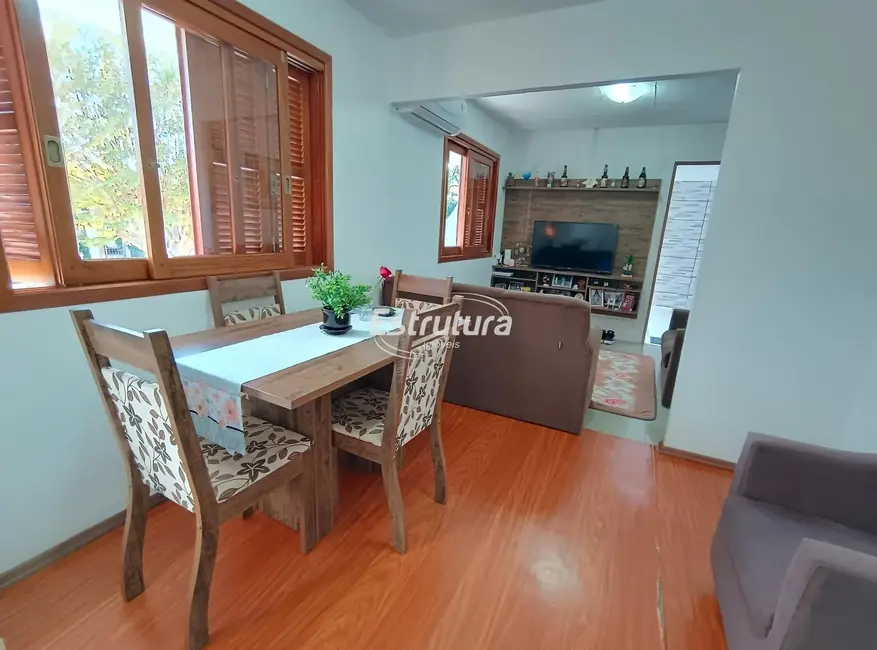 Foto 8 de Casa com 3 quartos à venda, 147m2 em Tancredo Neves, Santa Maria - RS