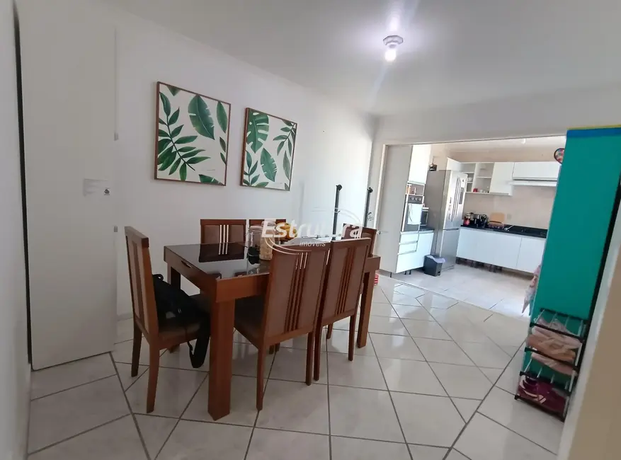 Foto 4 de Casa com 3 quartos à venda, 80m2 em Tancredo Neves, Santa Maria - RS