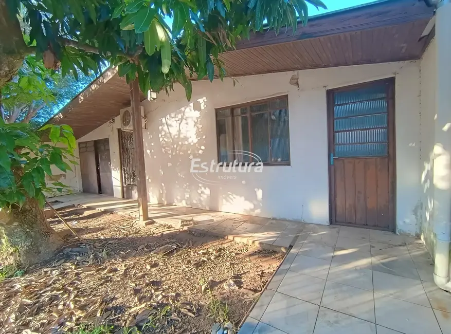 Foto 1 de Casa com 2 quartos à venda, 60m2 em Tancredo Neves, Santa Maria - RS