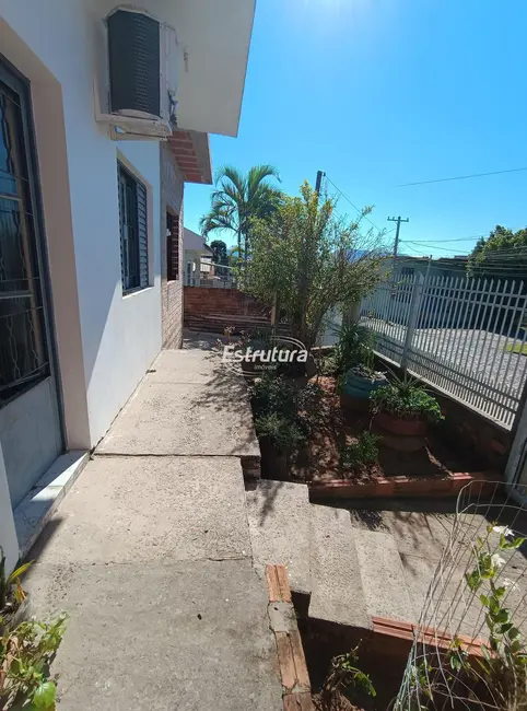 Casa com 3 quartos à venda, 70m2 em Pinheiro Machado, Santa Maria - RS - imagem 5 Foto 5 de Casa com 3 quartos à venda, 70m2 em Pinheiro Machado, Santa Maria - RS