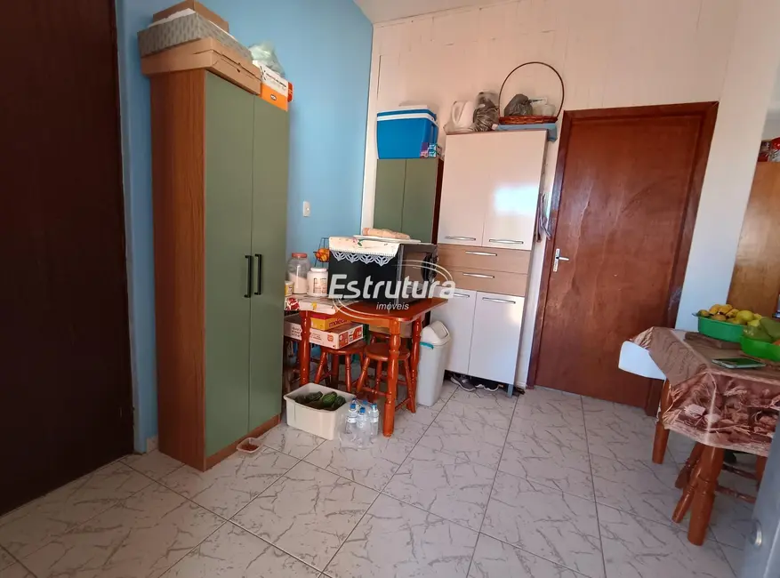 Casa com 3 quartos à venda, 70m2 em Pinheiro Machado, Santa Maria - RS - imagem 7 Foto 7 de Casa com 3 quartos à venda, 70m2 em Pinheiro Machado, Santa Maria - RS