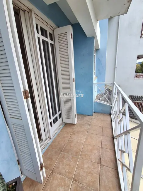 Foto 7 de Casa com 4 quartos à venda, 221m2 em Km 3, Santa Maria - RS