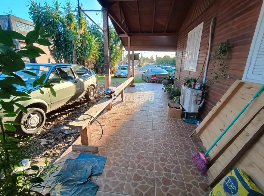 Foto 4 de Casa com 2 quartos à venda, 50m2 em Pinheiro Machado, Santa Maria - RS